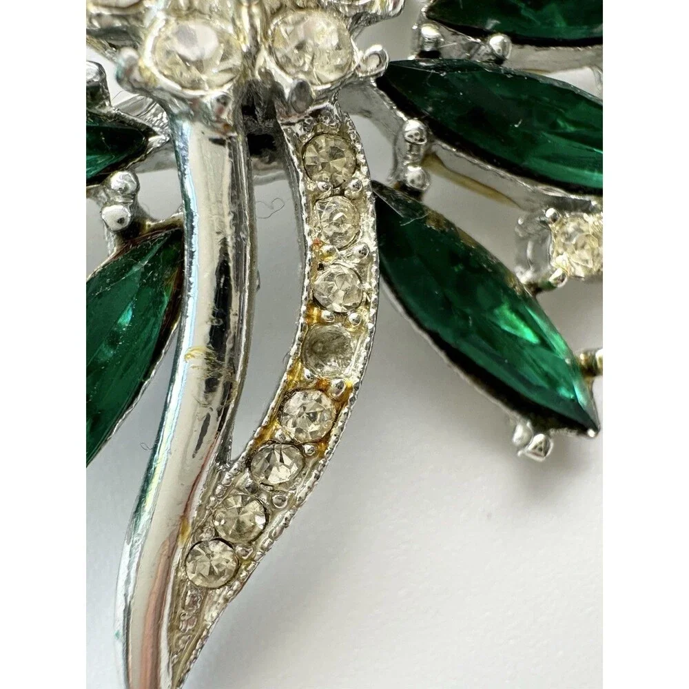 Unbranded vintage emerald
